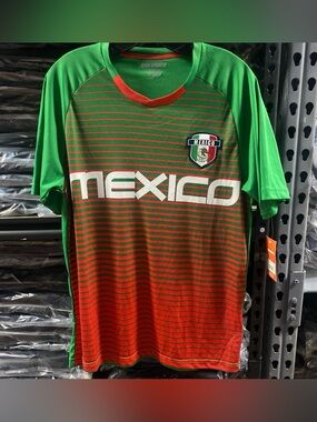 NWT Icon Sports Retro Mexico Men’s Medium Soccer Jersey Green/Red